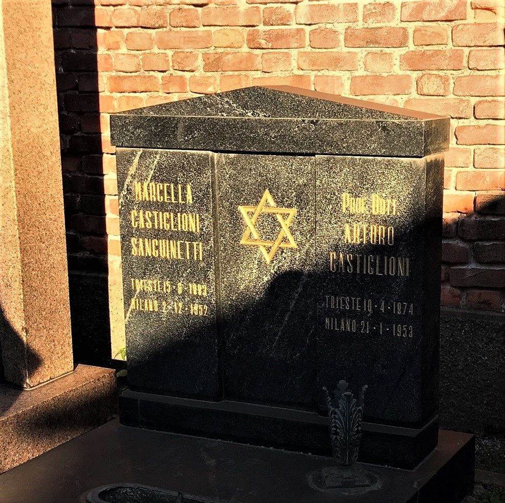 Arturo Castiglioni's tomb (2).jpg